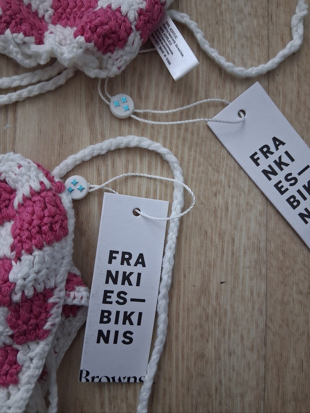 Frankies Crochet Checkered Pink And White Bikini NWTS Medium - Picture 3 of 4